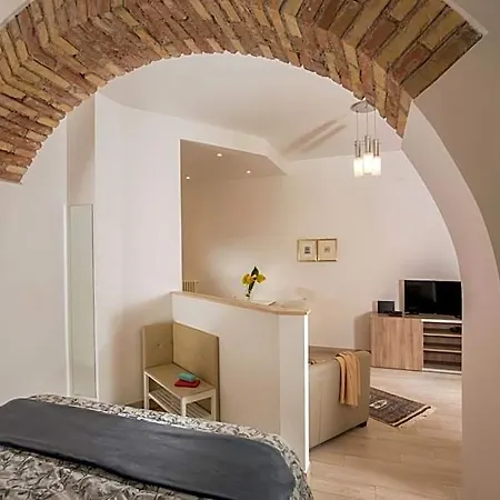 Vatican Apartmán *
